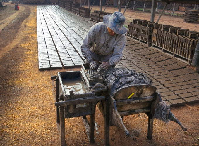 www.minutoneuquen.com union ladrillera