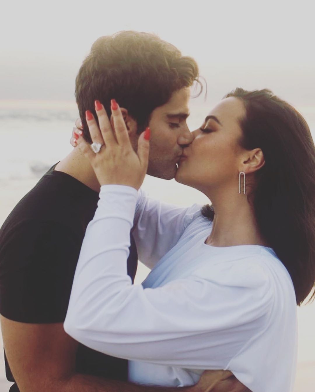 www.minutoneuquen.com demi y su prometido