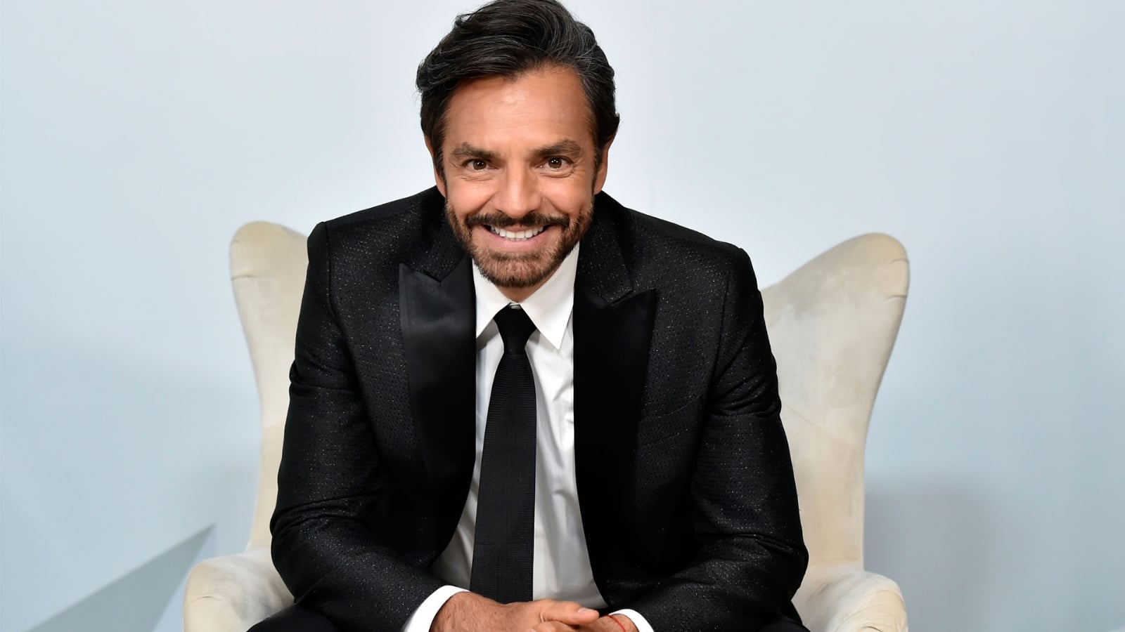 eugenio-derbez-premios-bill