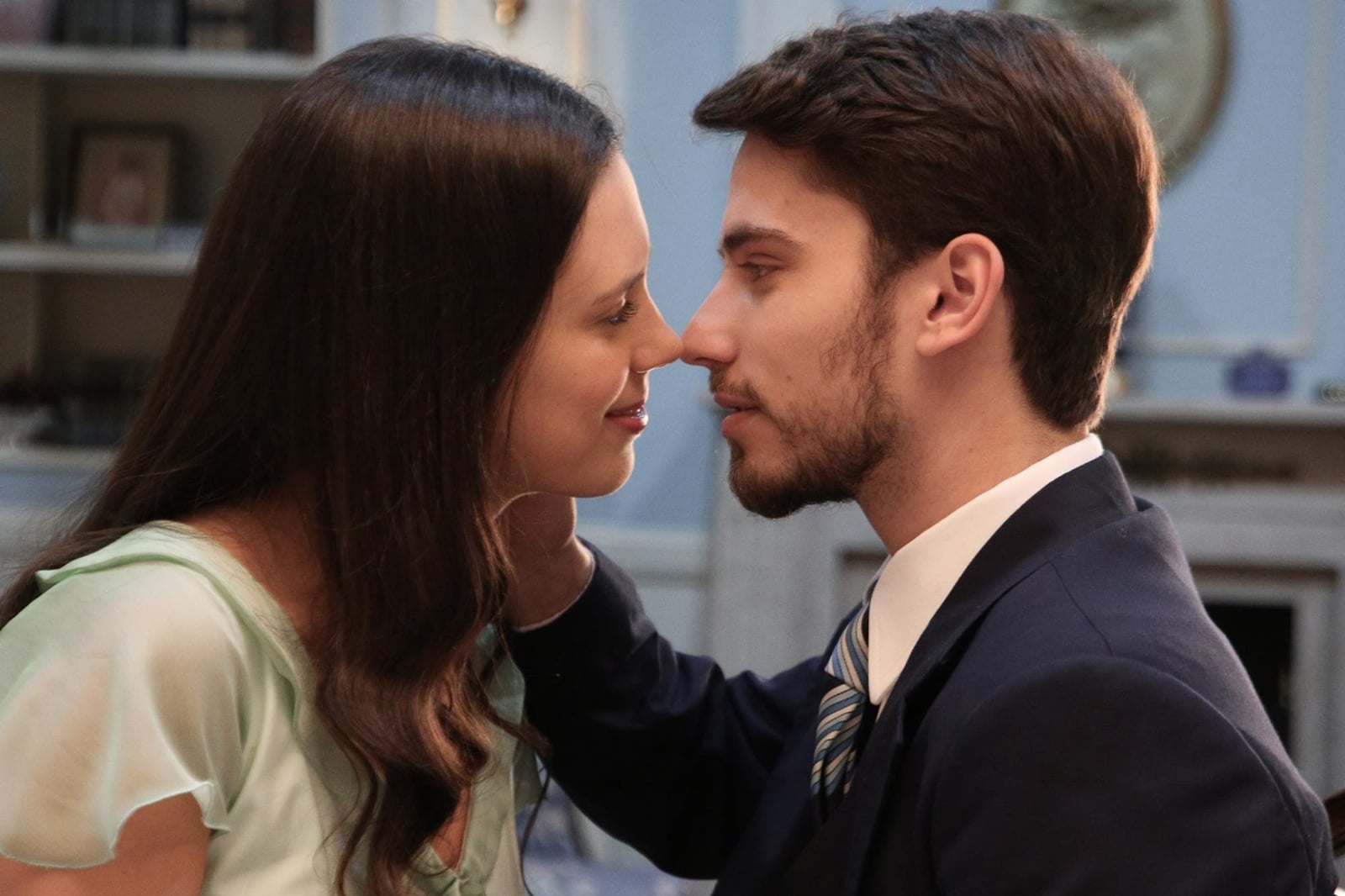 delfina-chaves-y-albert-baro-el-video-que-desato-los-rumores-de-romance