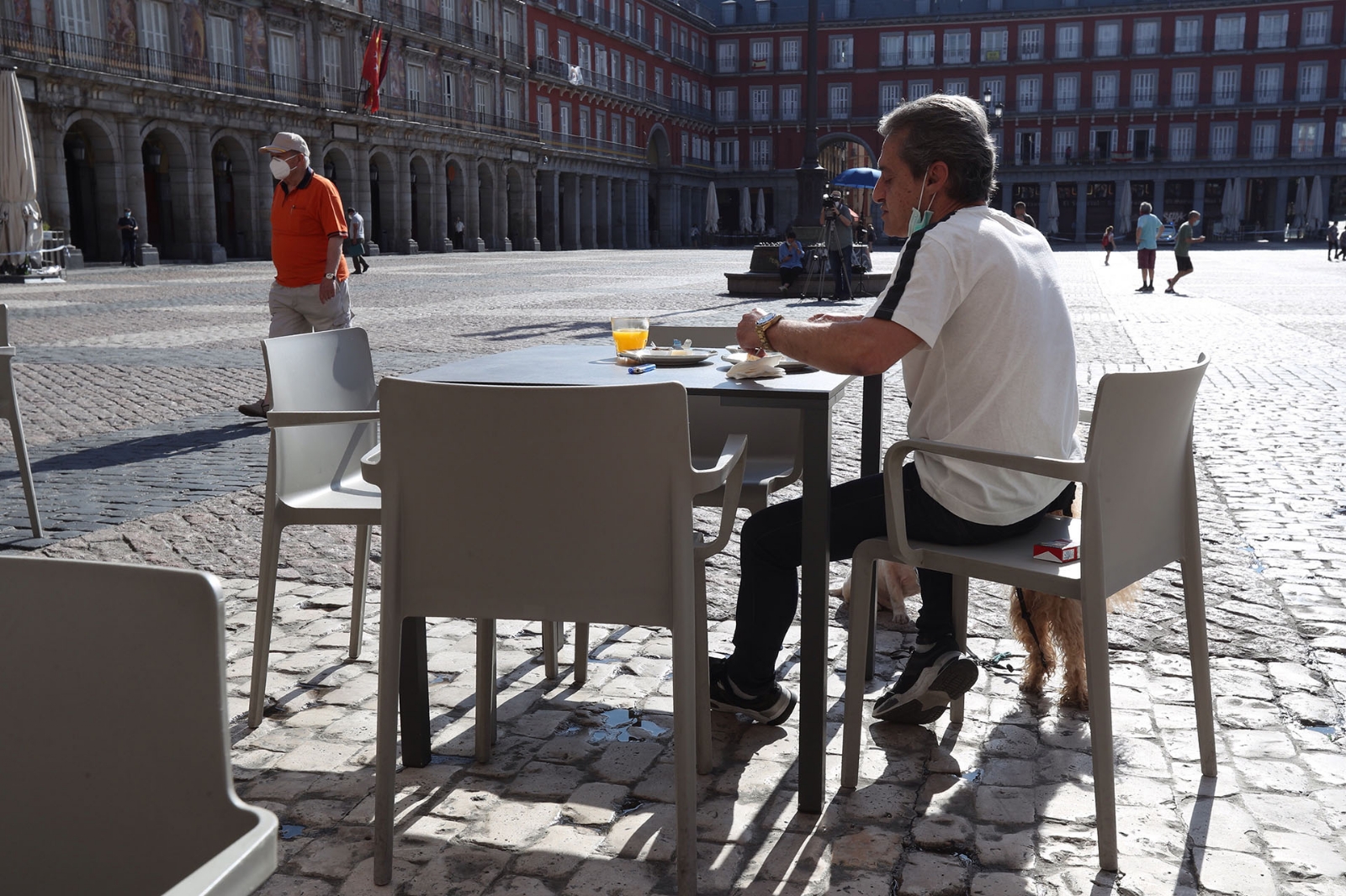 www.minutoneuquen.com baresmadrid2