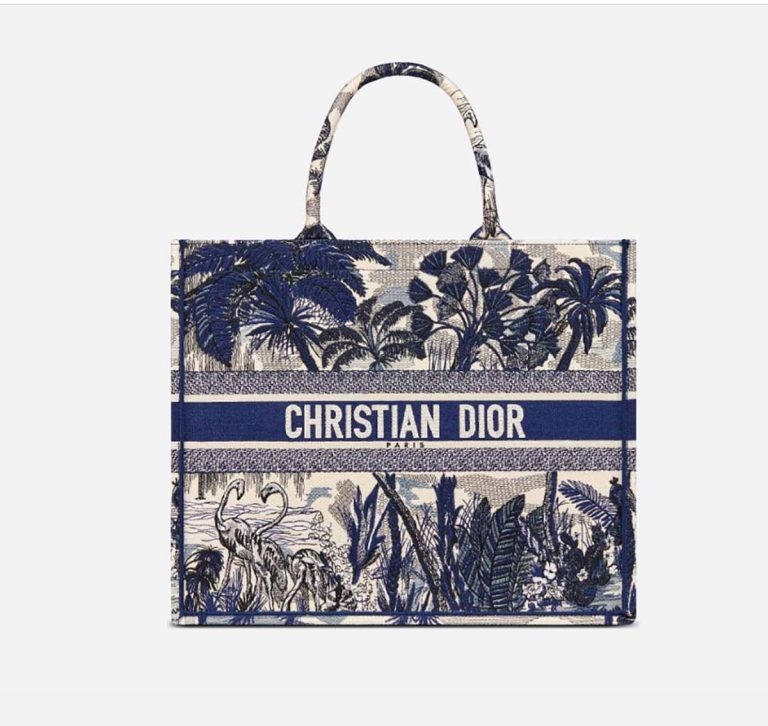 dior-book-tote-2-400-euros-768x726