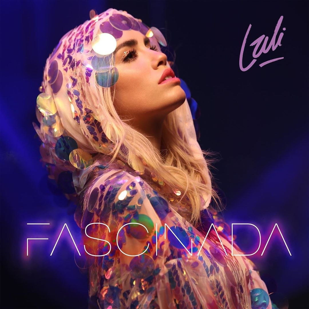 lali fascinada