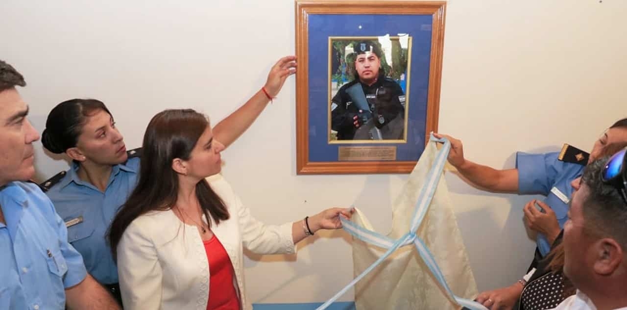 Policia1