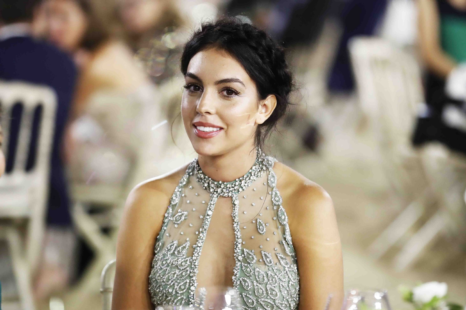 Georgina Rodríguez - vestido con brillos
