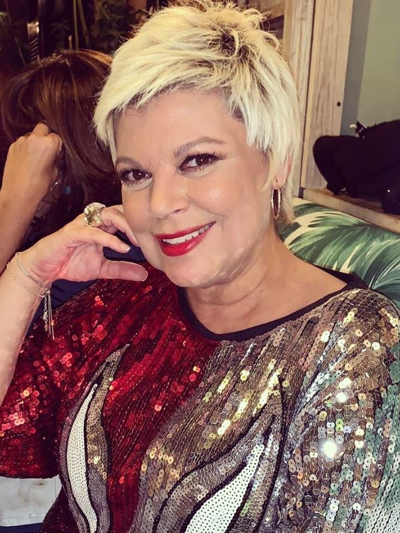 Famosos_439966790_136348216_1280x1706