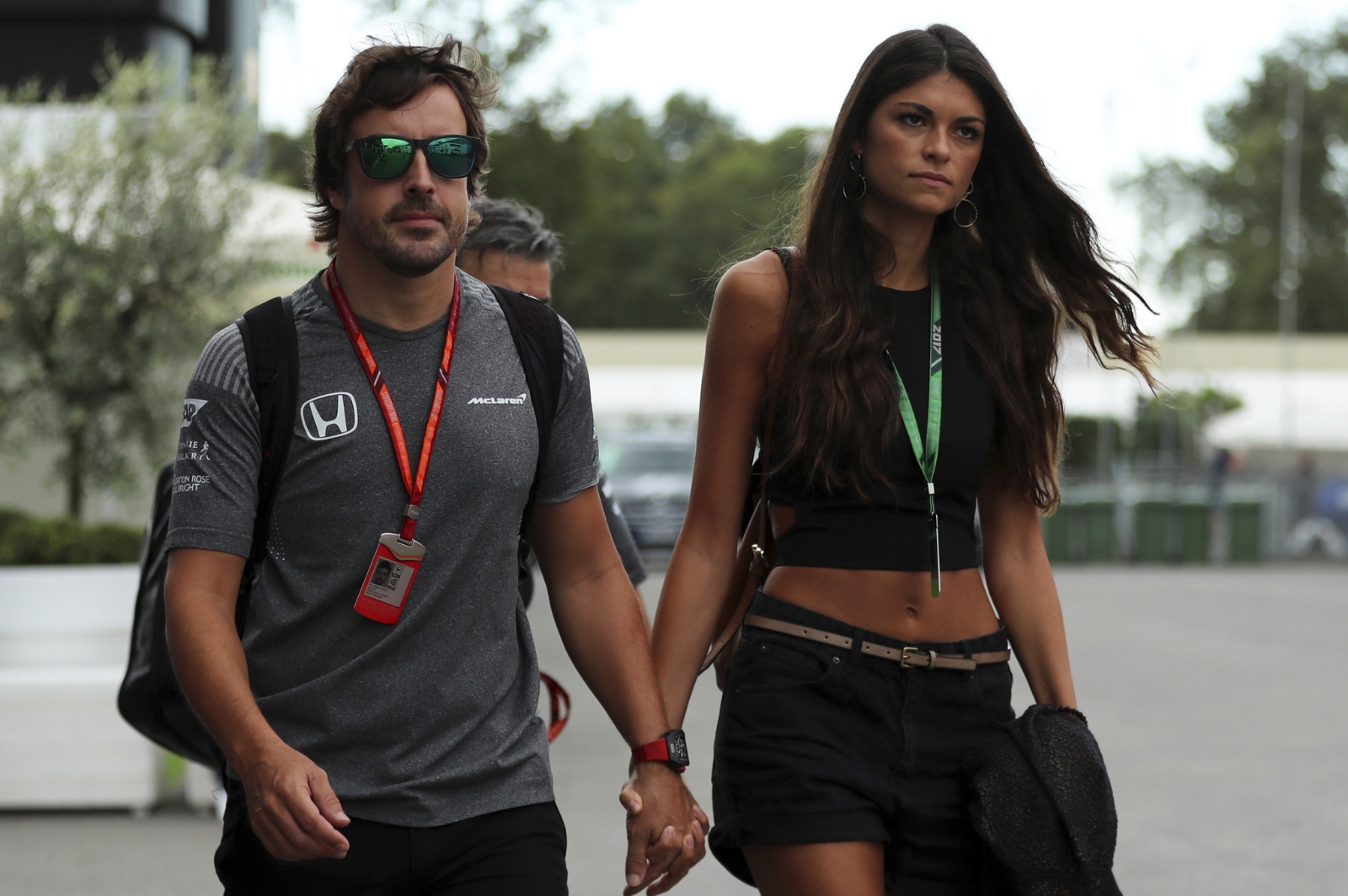 Fernando Alonso y Linda 02