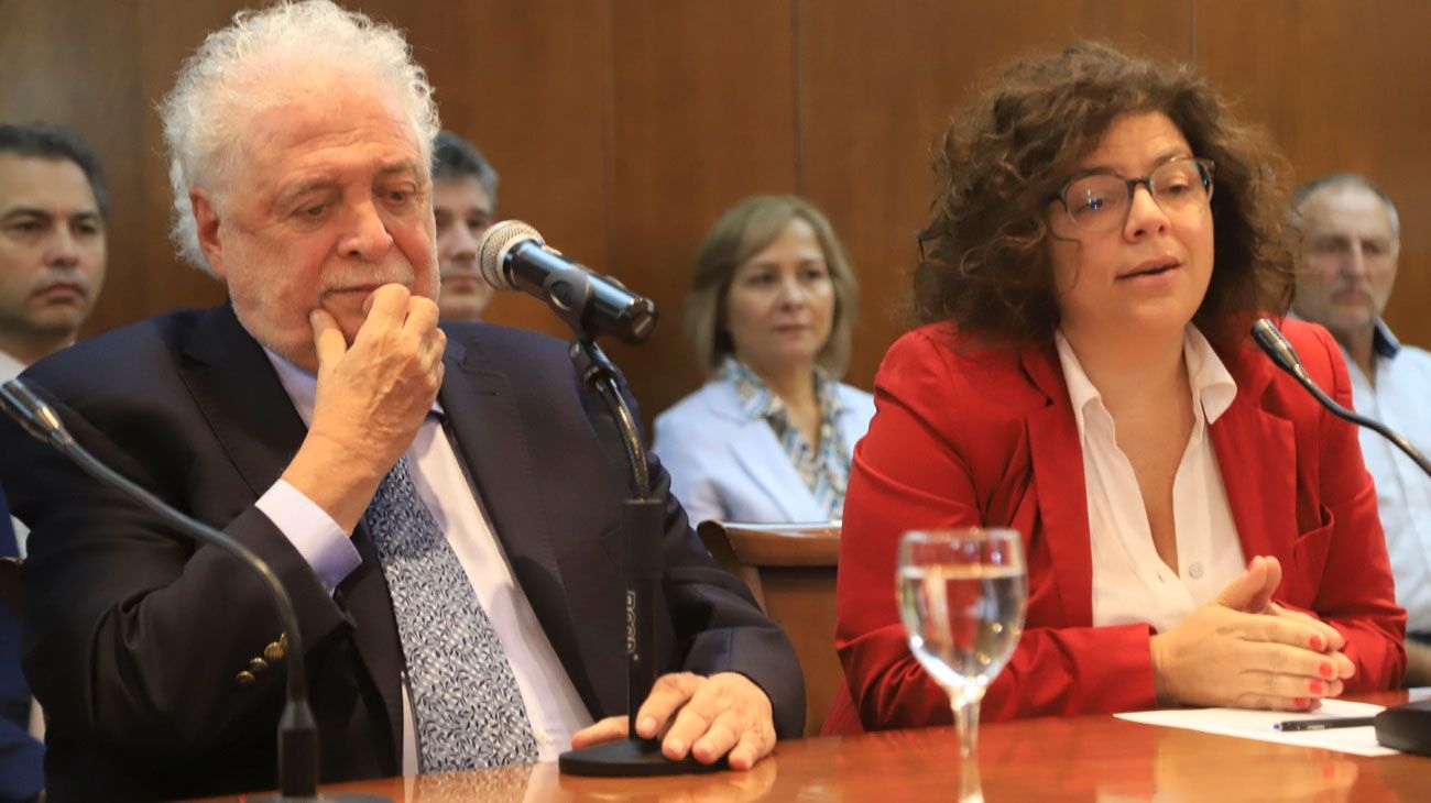 ginez-gonzalez-garcia-carla-vizzotti-20200314-926615