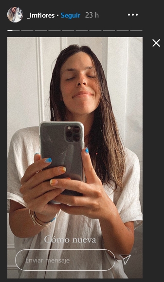 Stories de Laura - selfie en el baño