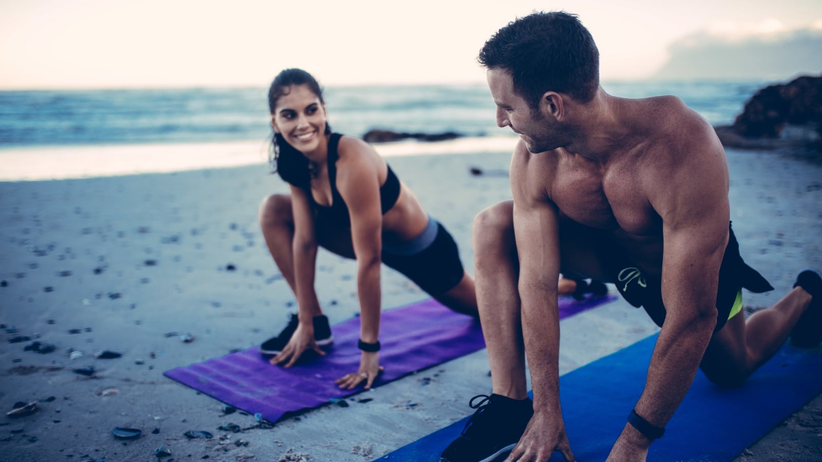pareja-haciendo-ejercicio-p