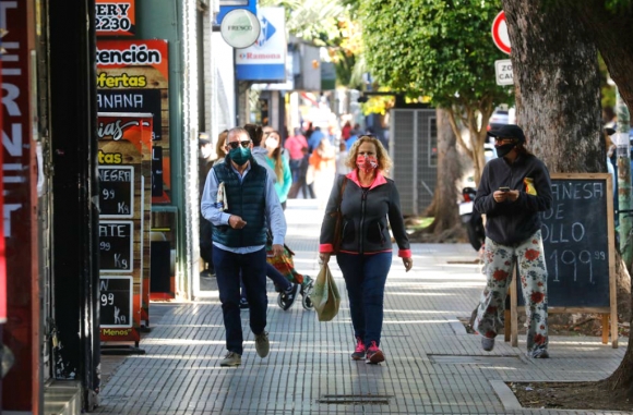 comercios adentro