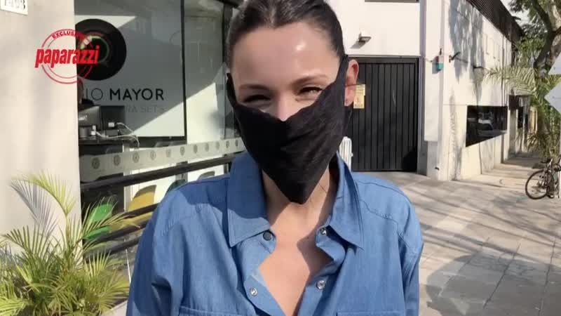 pampita paparazzi