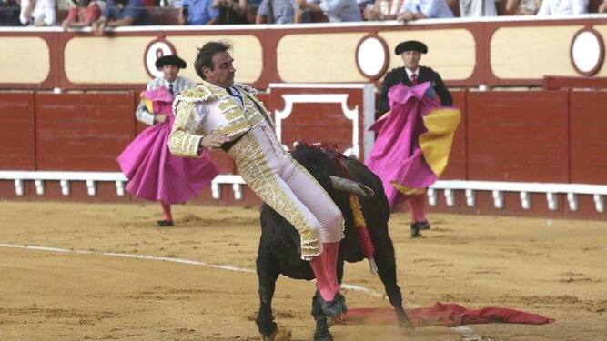 www.minutoneuquen Enrique Ponce 21