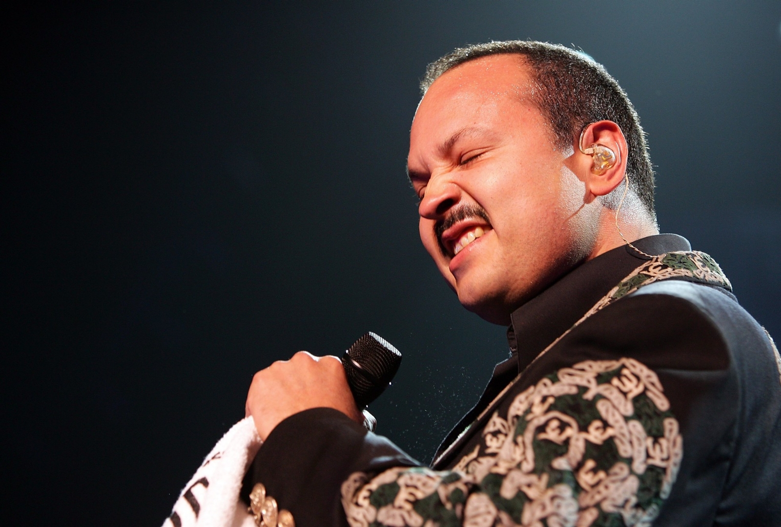 pepe aguilar