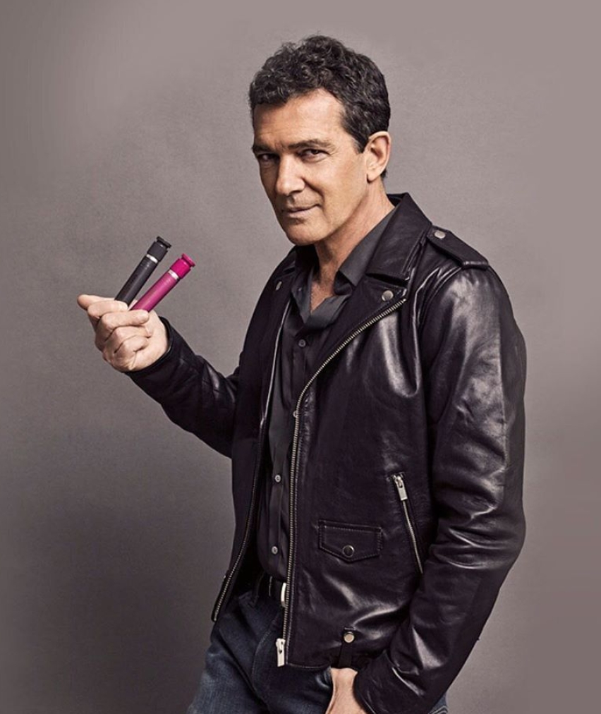 www.minutoneuqueun.com antonio banderas1