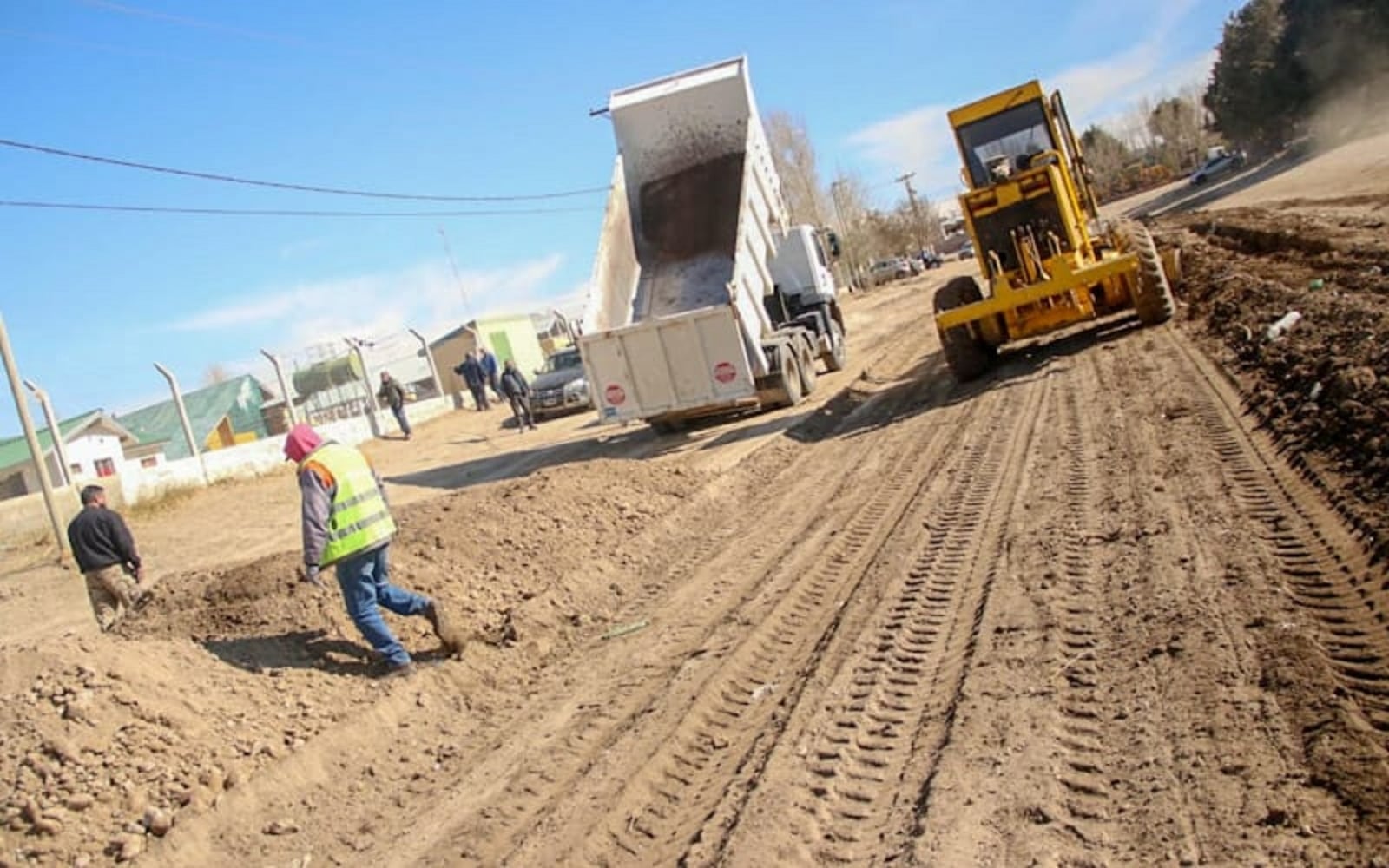 Intenso-trabajo-en-la-reparación-y-mantenimiento-de-calles-1-1