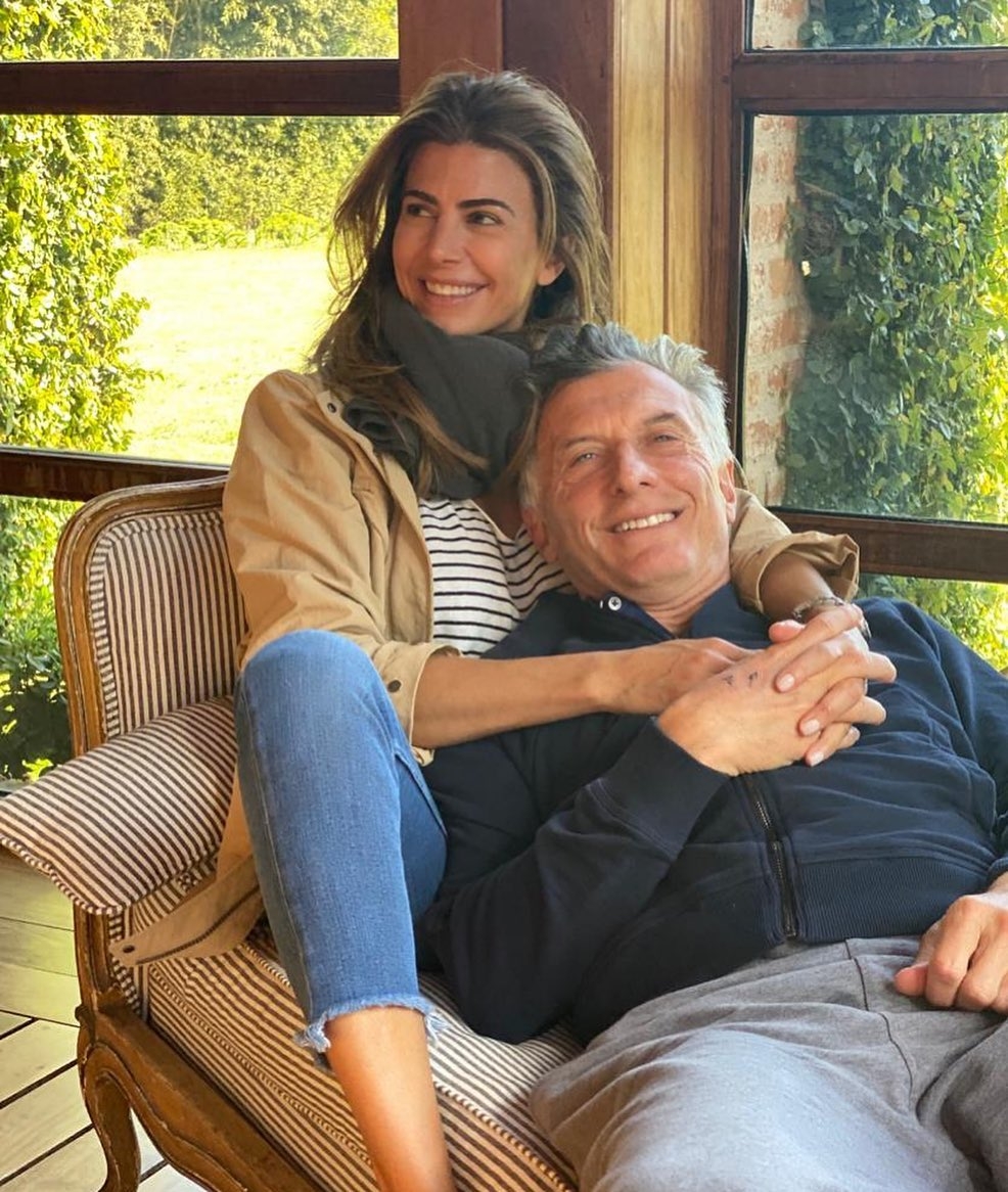 www.minuntonequen.com Juliana Awada2