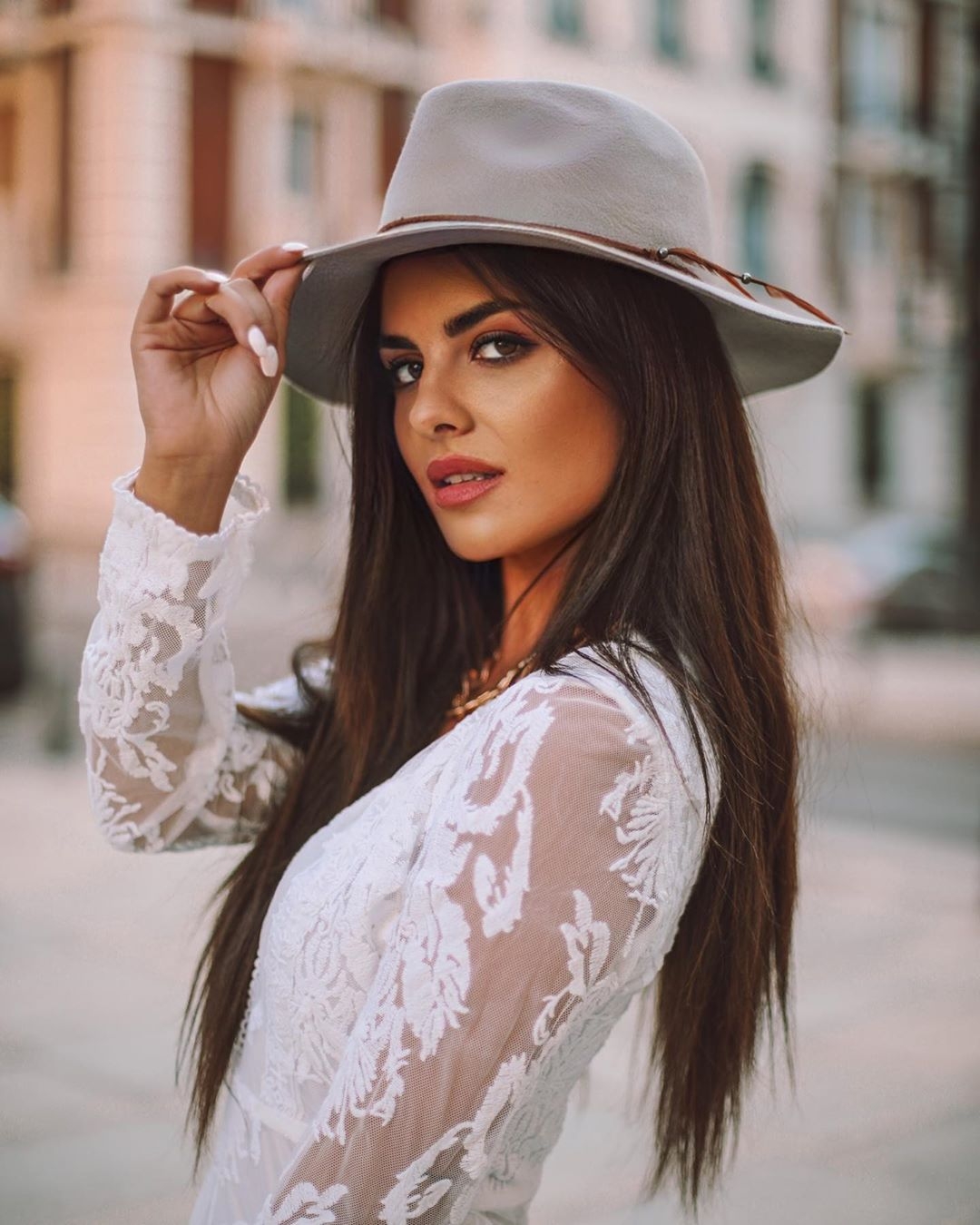 www.minutoneuquen.com ALEXIA RIVAS 3
