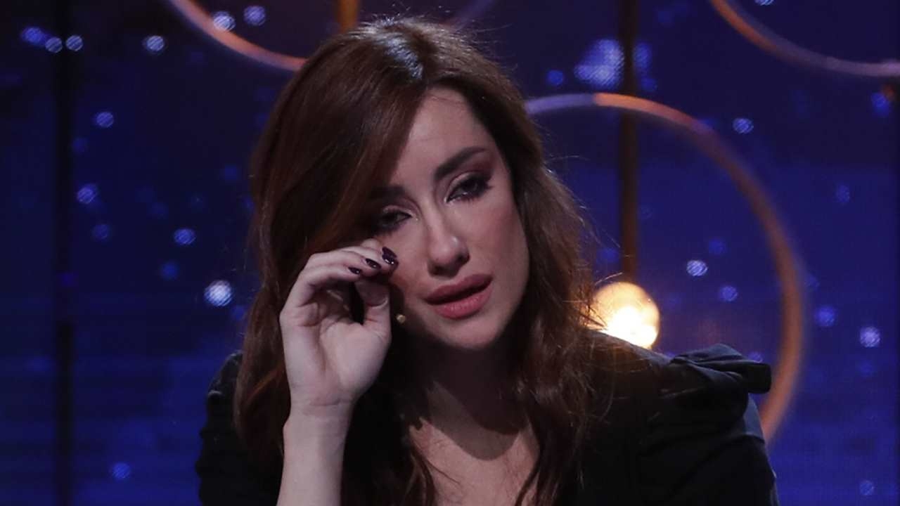 adara molinero portada