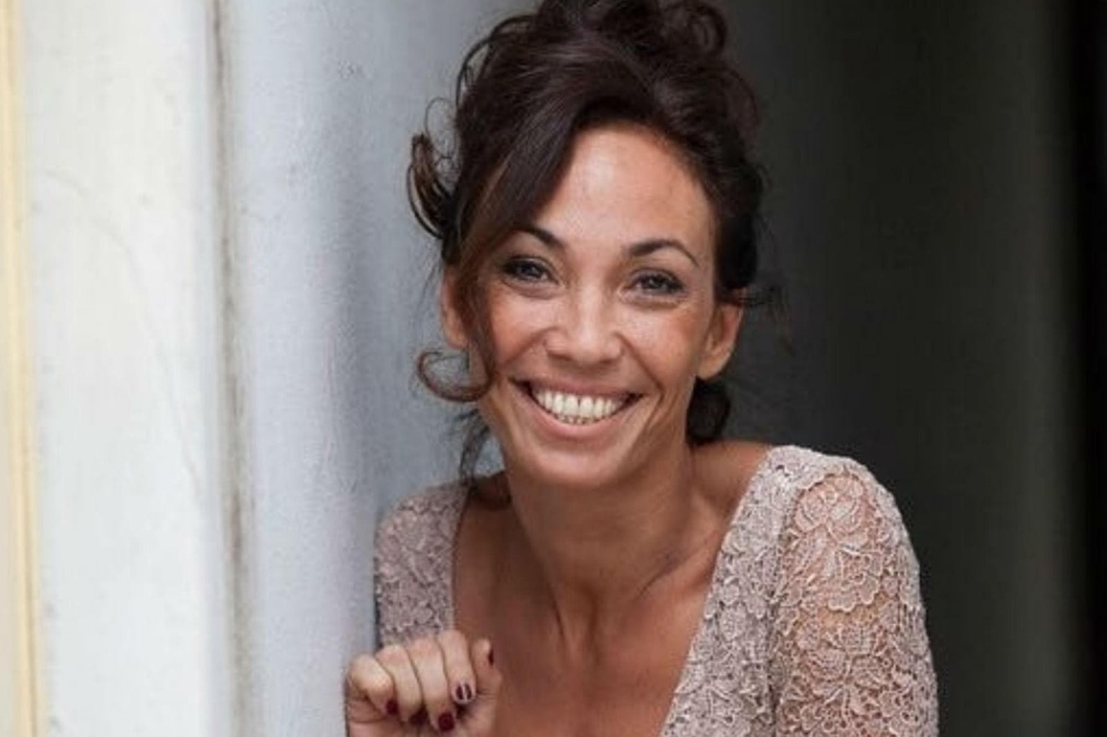 ERNESTINA PAIS