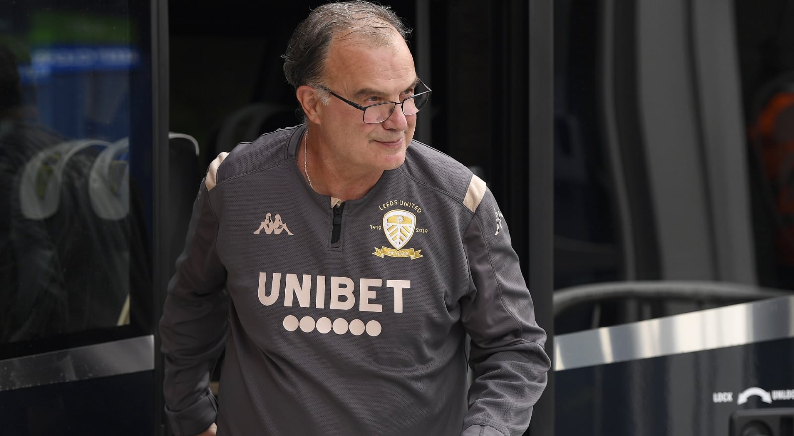 marcelo-bielsa-leeds-championship-2020_1kaoj8xgm8lt6113u2j54ejg5b