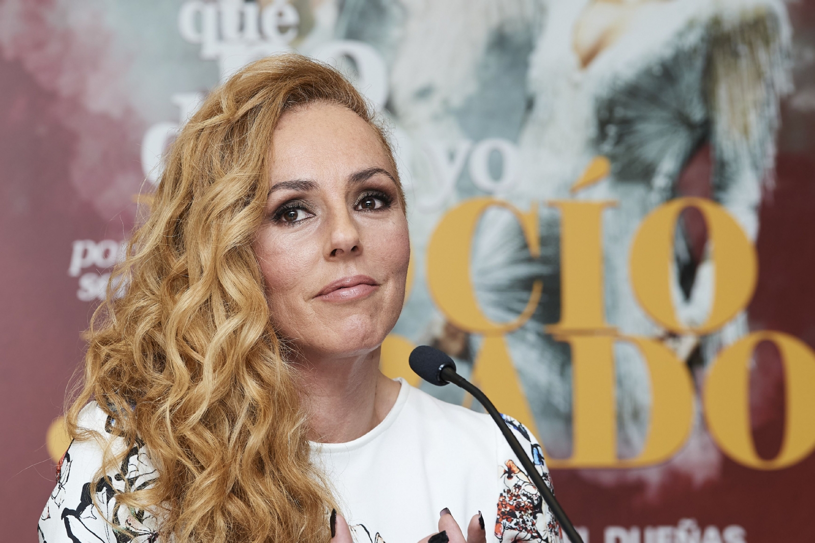 rocio-carrasco-attends-que-no-daria-yo-por-ser-rocio-jurado-news-photo-1591778464