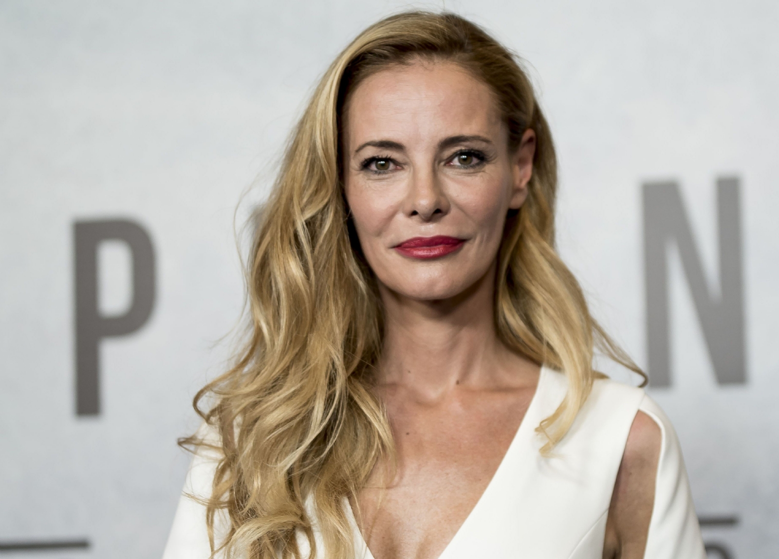 paula-vazquez-attends-el-puente-photocall-at-palacio-de-la-news-photo-1570017109