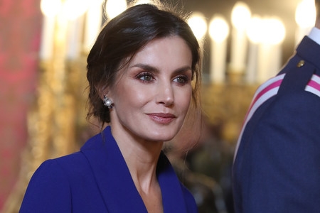 www.minutoneuquen.com_lareinaletizia