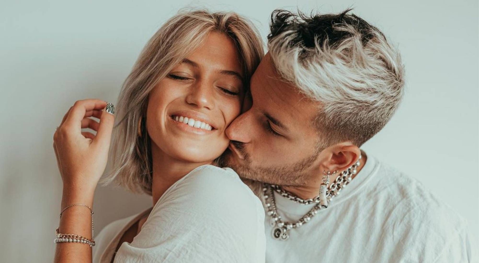 mira-la-foto-hot-de-stefi-roitman-con-ricky-montaner-en-la-pileta-1109929