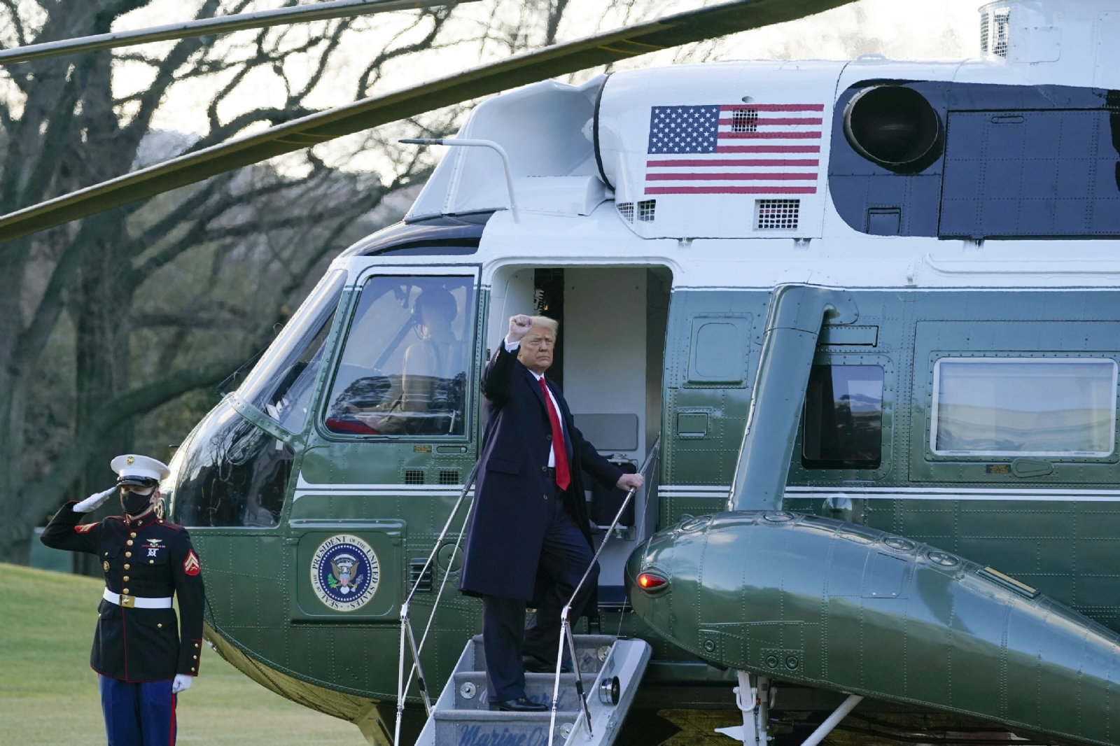 trump 3v