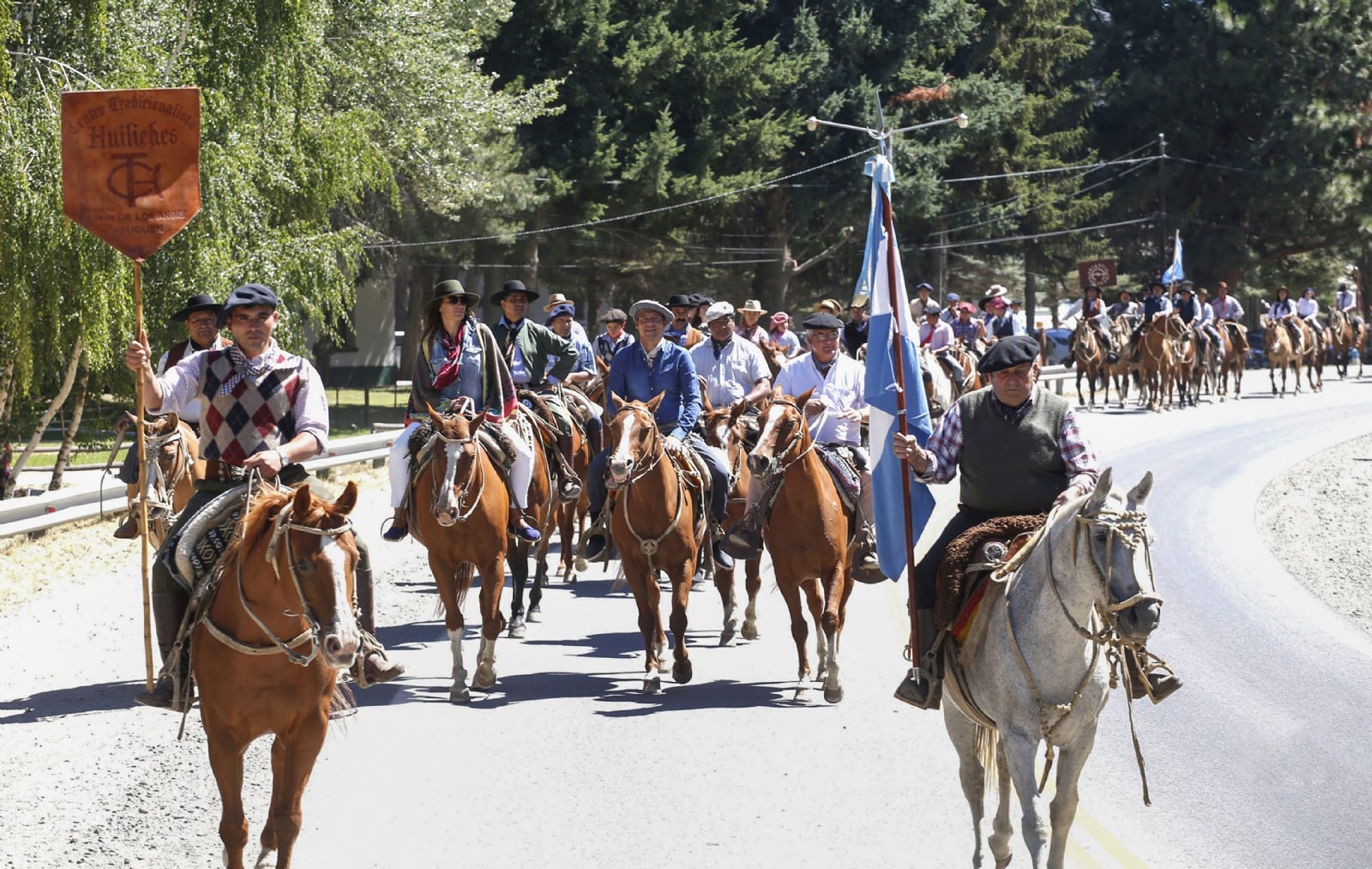 JUNIN-DE-LOS-ANDES-07-02-2018-Comenzó-en-Junín-de-los-Andes-la-XXX-Fiesta-Nacional-del-Puestero-4
