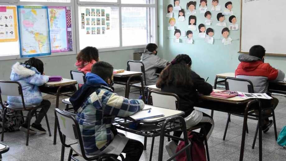ag-nqn-Inicio-de-clases-salto-8