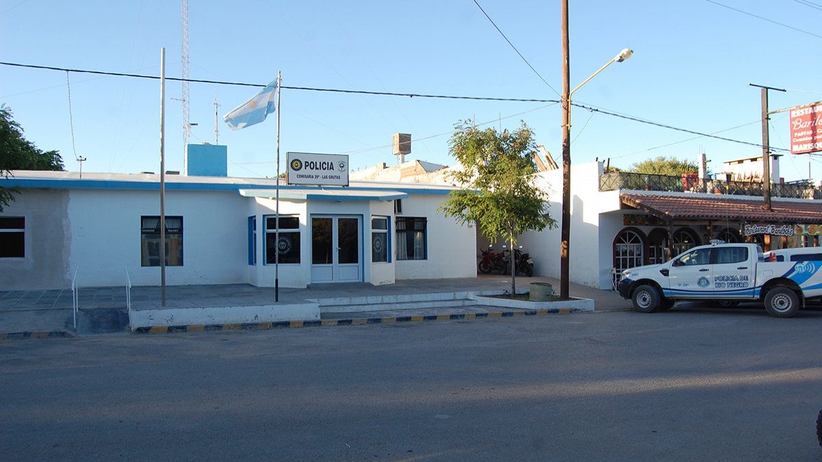 la-comisaria-29na-las-grutas-donde-detuvieron-los-policias-que-causaron-desordenes-y-danos