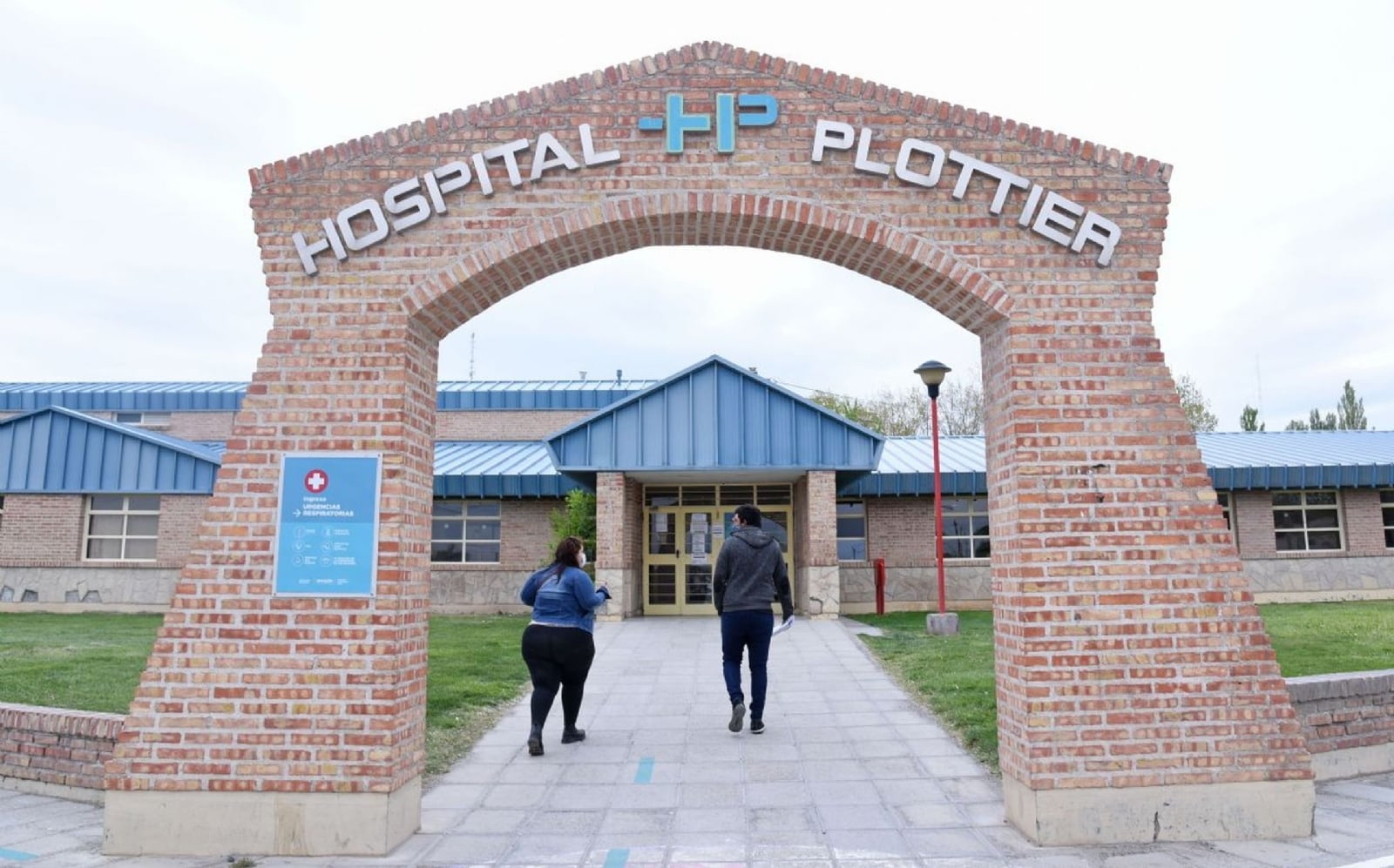 hospital-plottier-redjpg