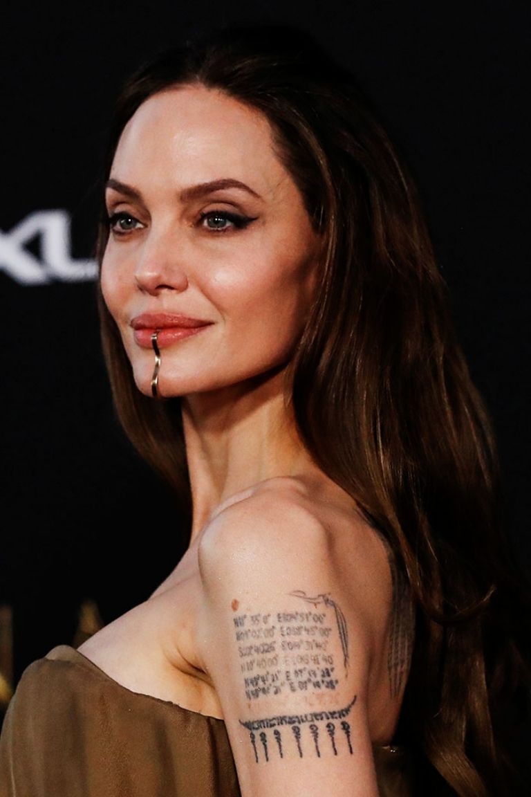 ANGELINA JOLIE 3
