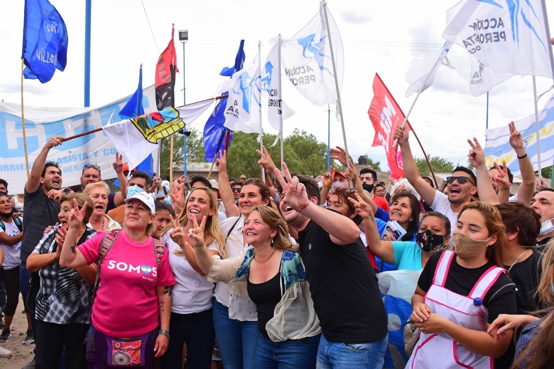 roca-cierre-de-campana-frente-de-todos-maria-emilia-soria-marks-berros-maripe-01-1