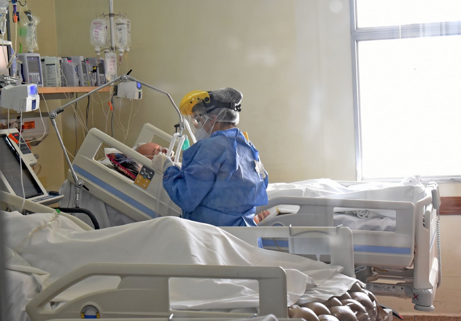ag-nqn-Sector-covid-del-hospital-castro-rendon-salto-10