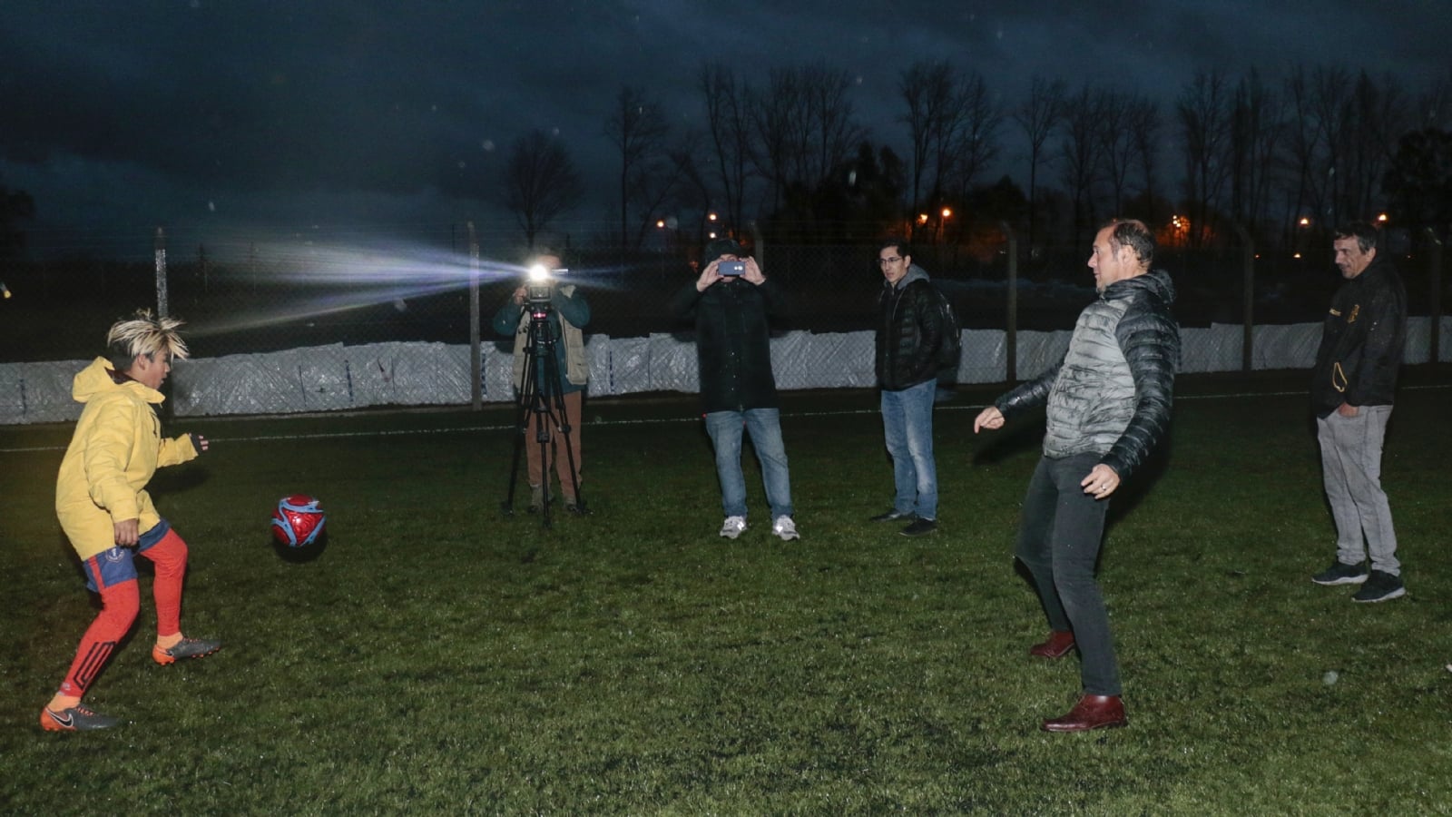 CANCHA-DE-CESPED-SINTETICO-CLUB-PATAGONIA_0365