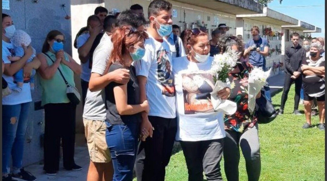 abuela_lucio_dupuy_1_crop1638267695327.jpg_543804098
