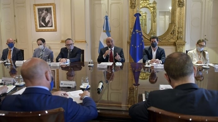 Manzur UE