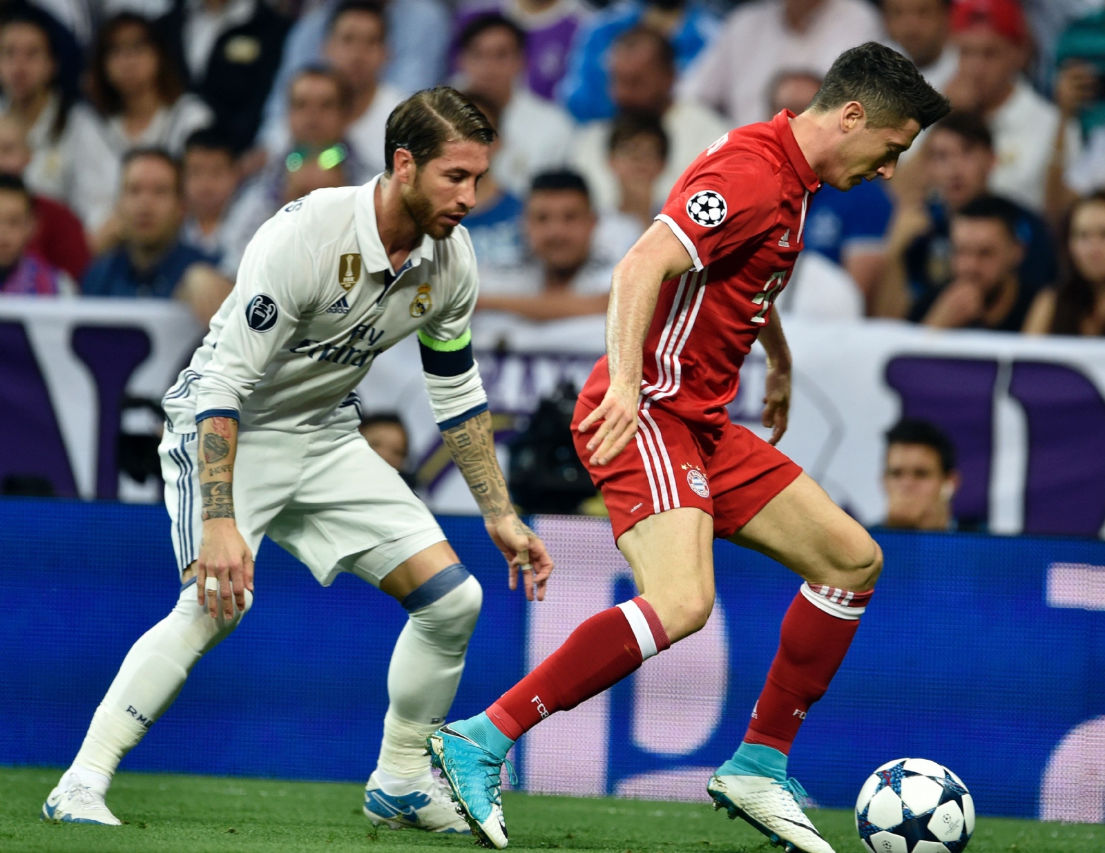 sergio-ramos-robert-lewandowski-real-madrid-bayern-munich-ucl-18042017_185b7hy0km6db1hnymwddd71ip