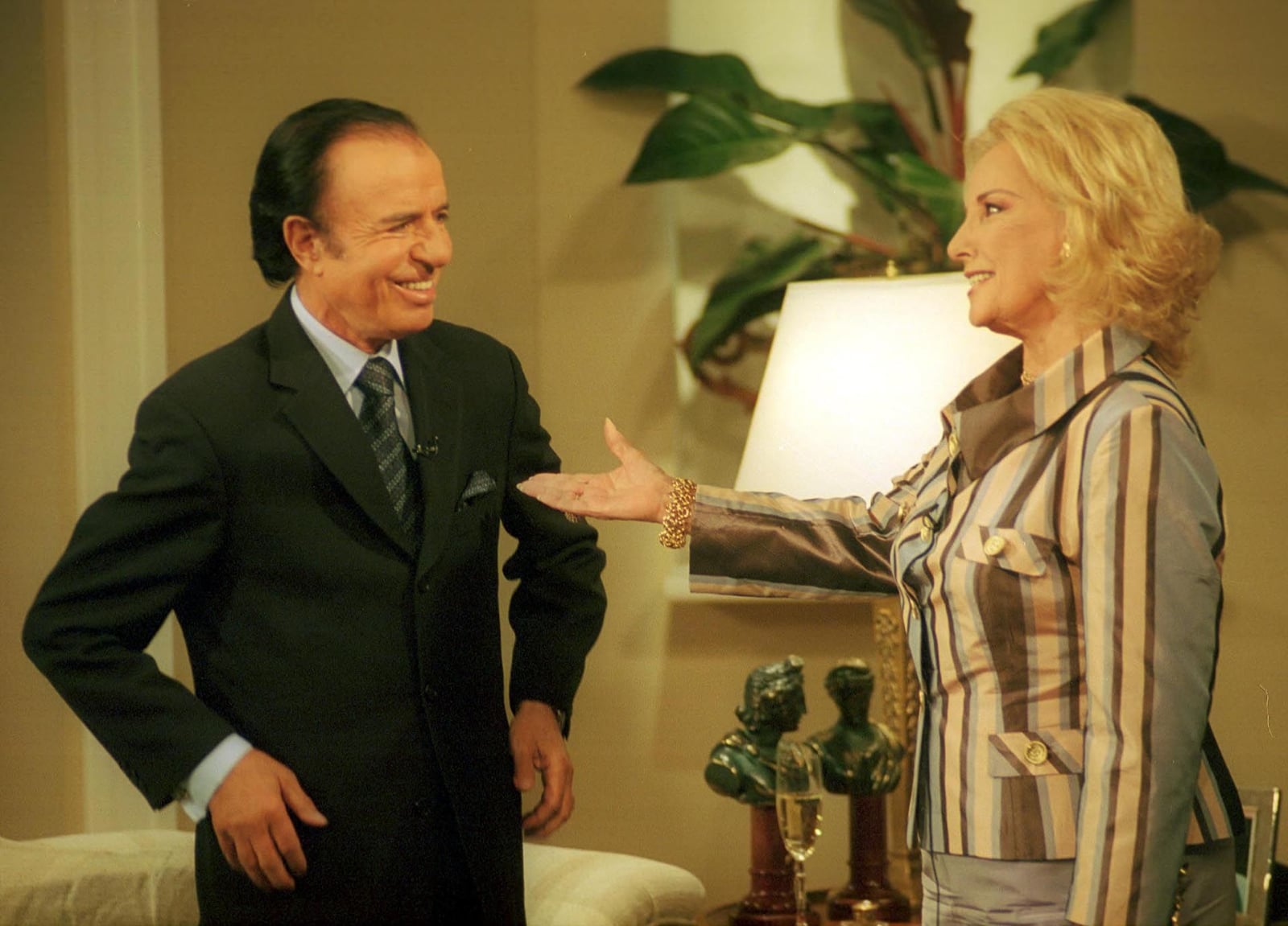 Carlos-Menem-12