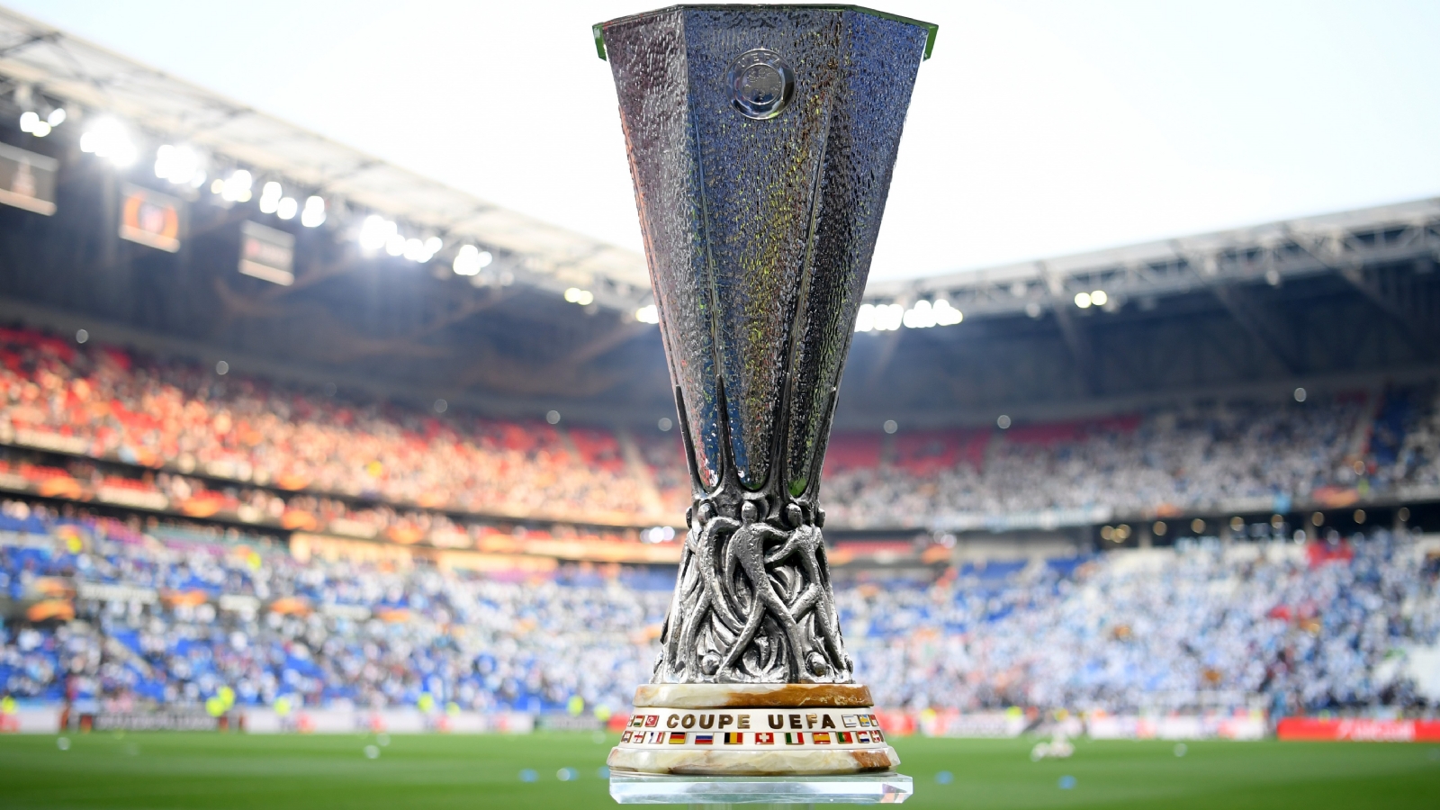 uefa-europa-league-trophy-trofeo-uel_1nvru888y7dd410uv1c10csdfp