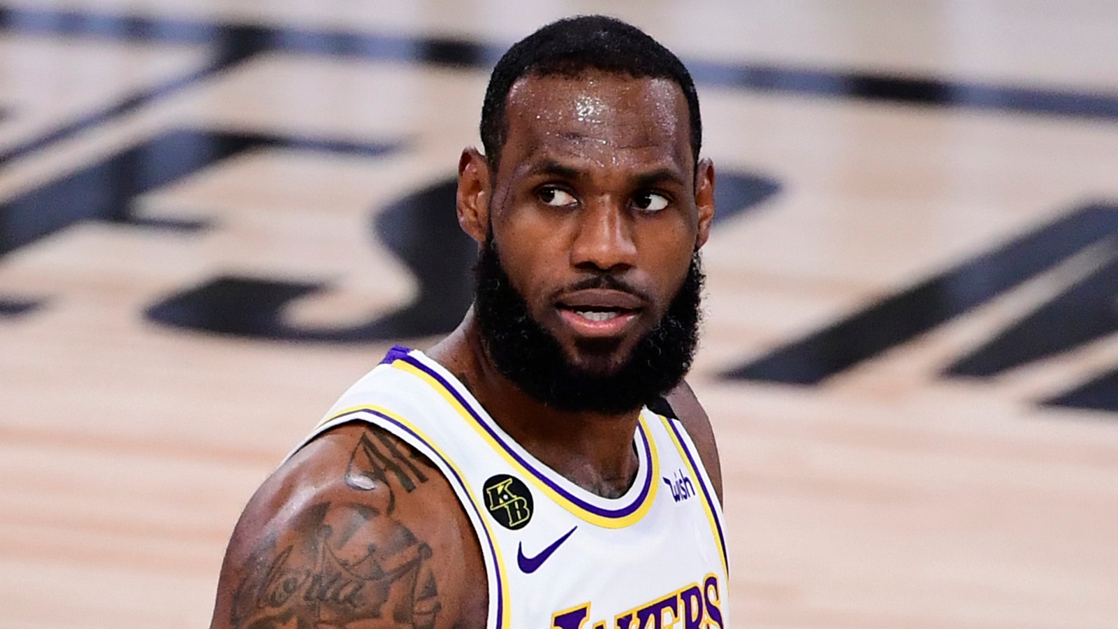 lebron-james-10520-ftr_k9w0izvcevw71jc0481gsnee2