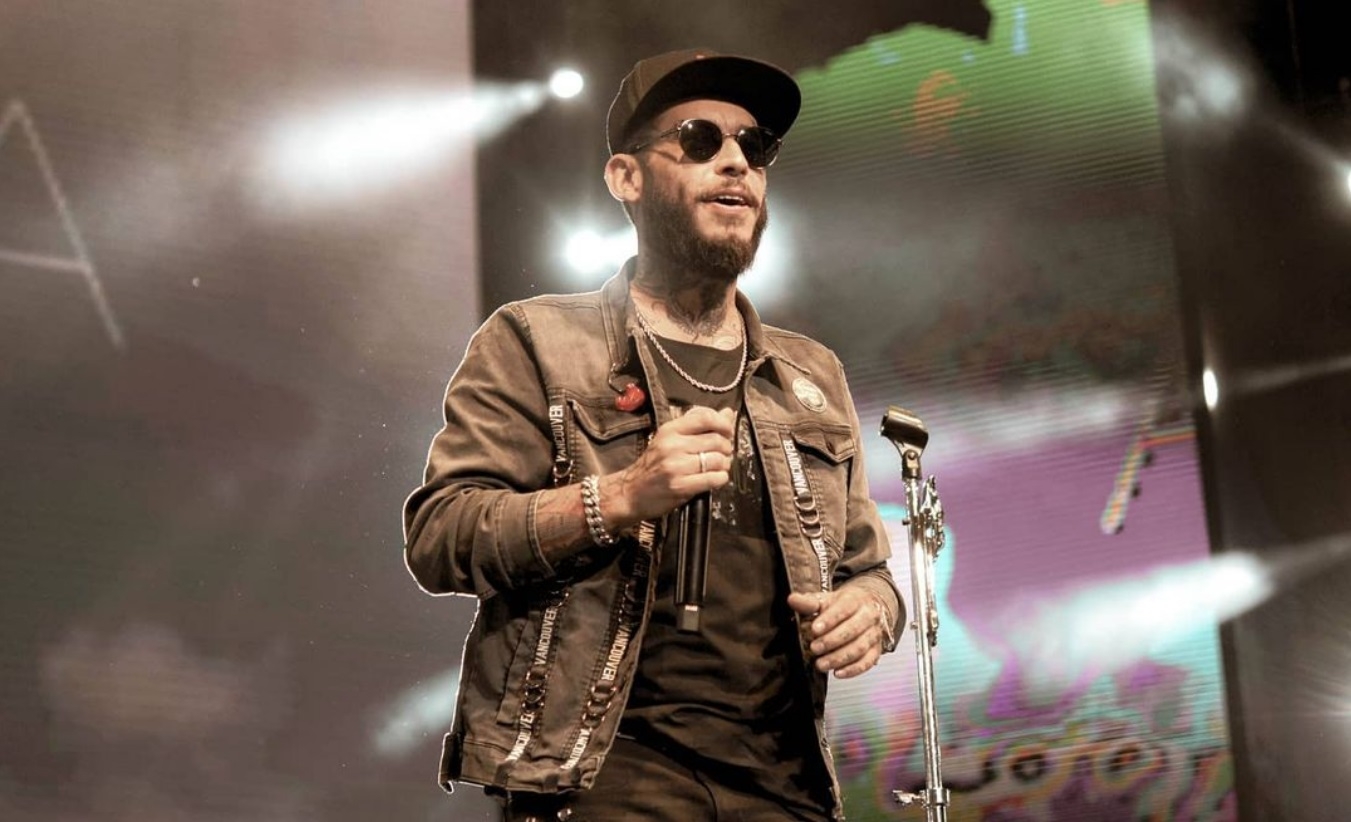 00