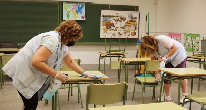 COLEGIOS-LIMPIEZA-680x365_c-800x450_center_center