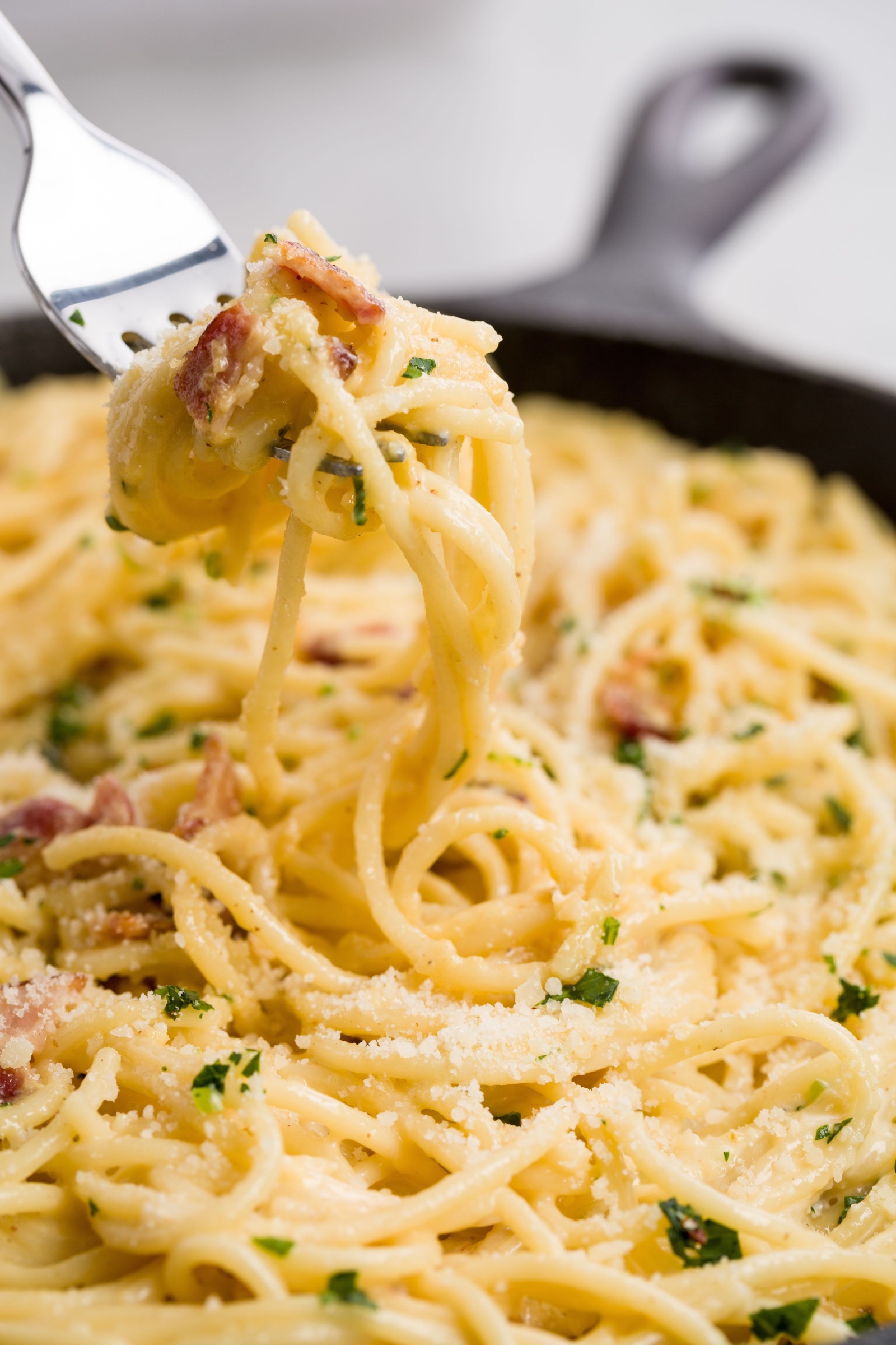 1453933735-carbonara-delish-1