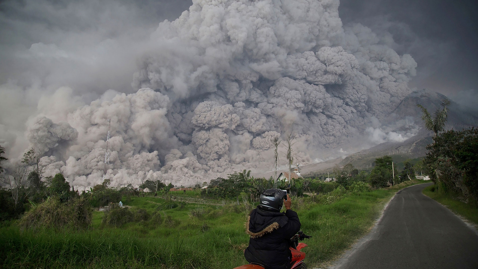 Monte Sinabung 2