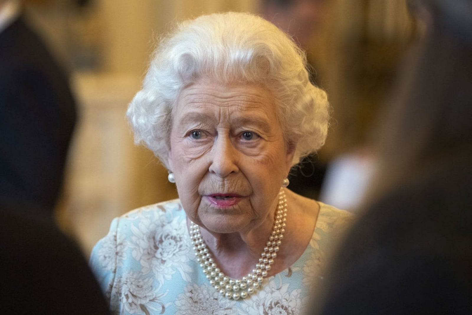 reina isabel II jpg