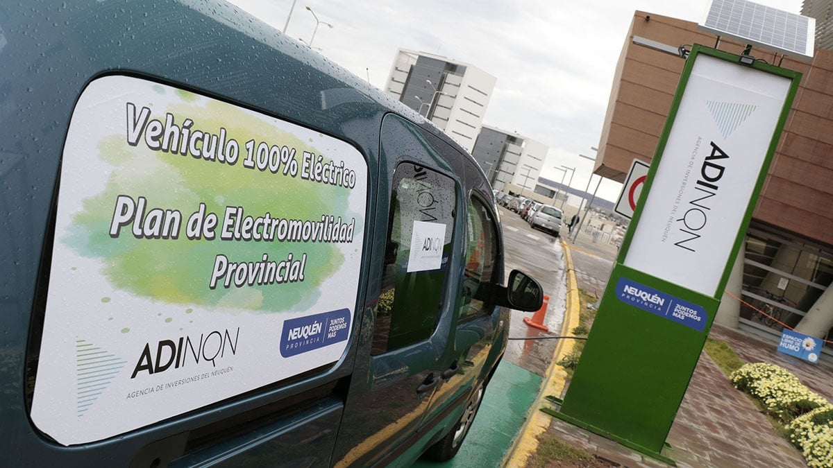auto-electrico-neuquenjpg